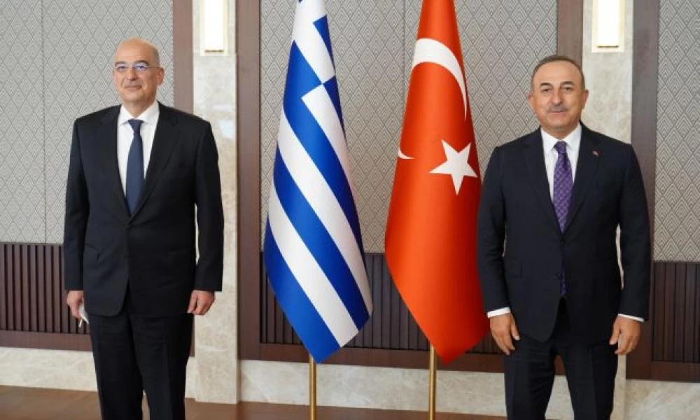 Δένδιας – Τσαβούσογλου στα τηλέφωνα για την πυρκαγιά στην Τουρκία